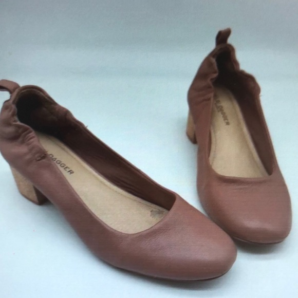 Shoes - Lott Rose Leather Gathered Block Heel Pump Shoes Women's